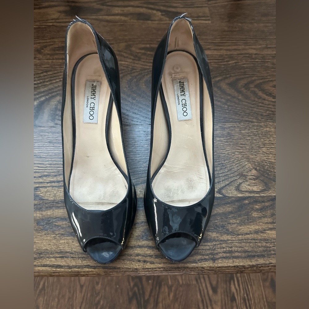 Jimmy Choo navy patent leather pumps size 40